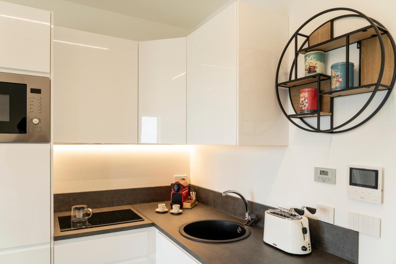Gentile 46 Luxury Flat Apartment Bari Bagian luar foto