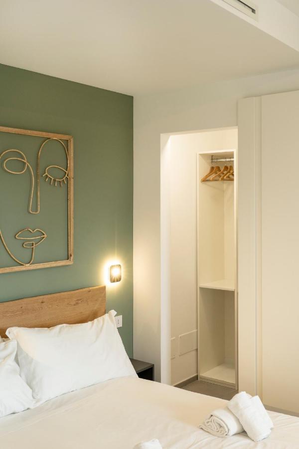 Gentile 46 Luxury Flat Apartment Bari Bagian luar foto