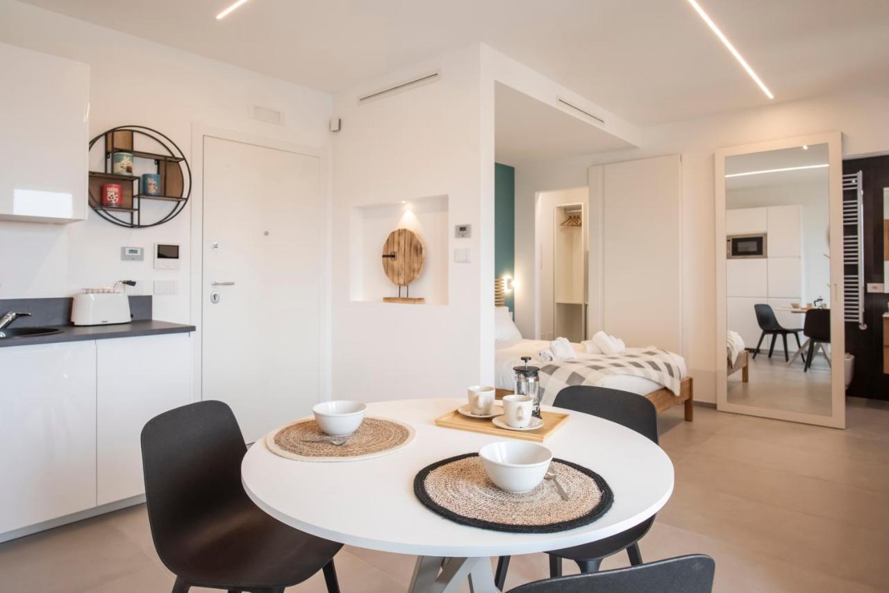 Gentile 46 Luxury Flat Apartment Bari Bagian luar foto