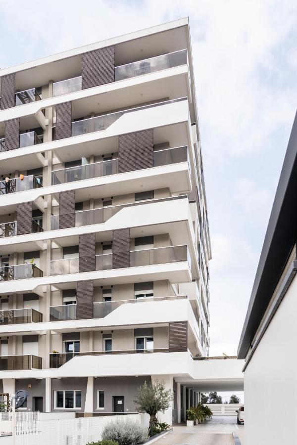 Gentile 46 Luxury Flat Apartment Bari Bagian luar foto