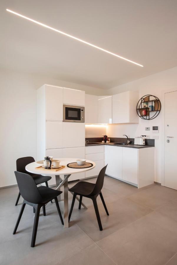 Gentile 46 Luxury Flat Apartment Bari Bagian luar foto