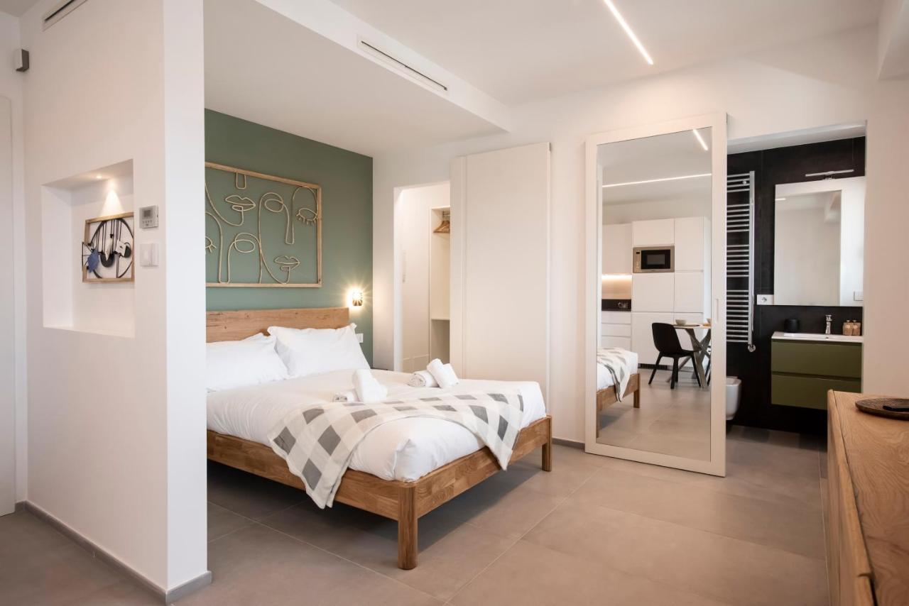 Gentile 46 Luxury Flat Apartment Bari Bagian luar foto