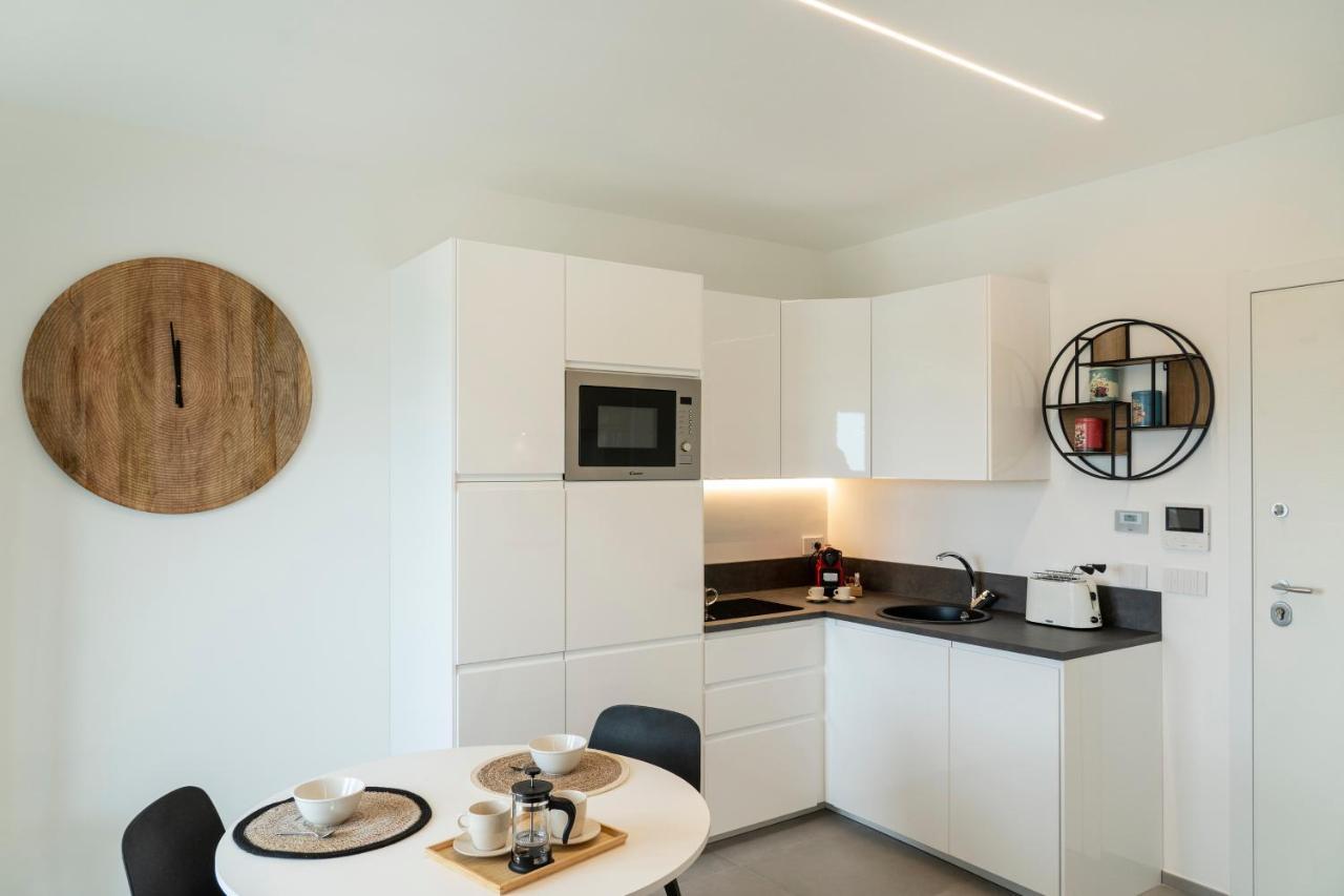 Gentile 46 Luxury Flat Apartment Bari Bagian luar foto